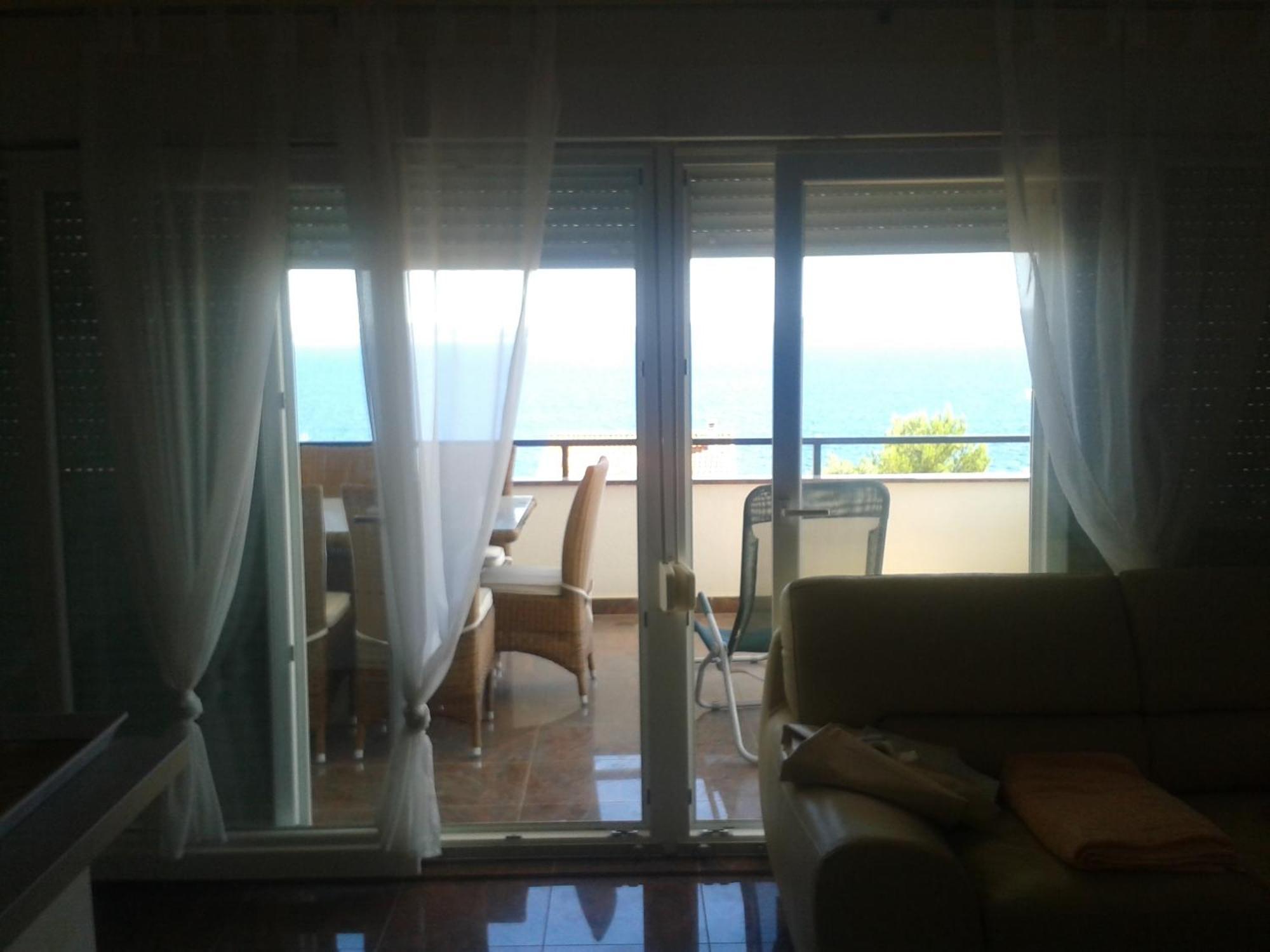 Apartmani Svalina - Seaview And 130M From Beach Trogir Luaran gambar
