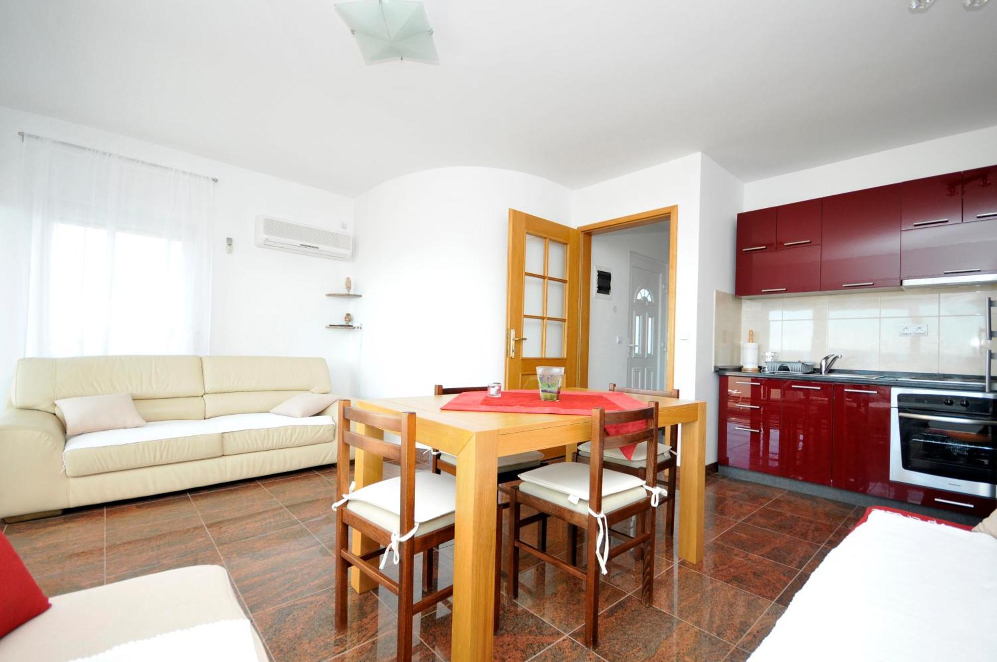 Apartmani Svalina - Seaview And 130M From Beach Trogir Luaran gambar