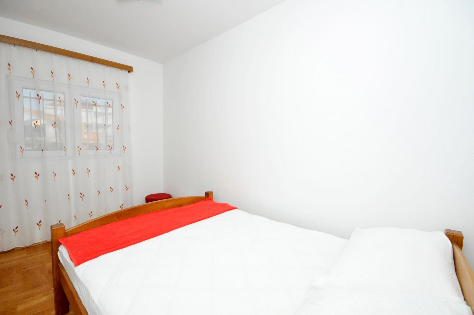 Apartmani Svalina - Seaview And 130M From Beach Trogir Luaran gambar