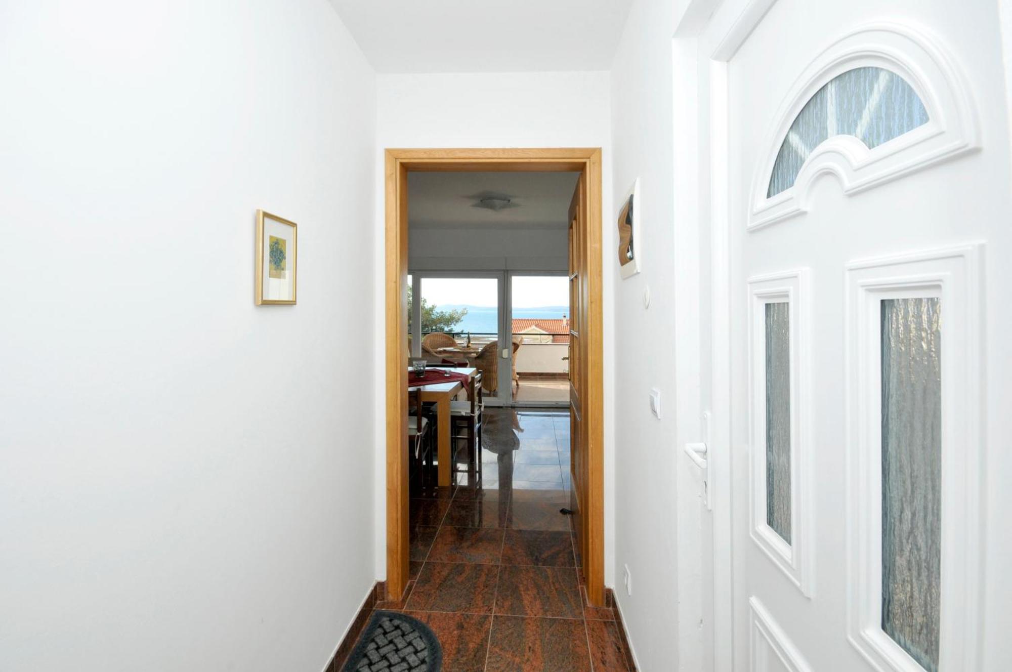 Apartmani Svalina - Seaview And 130M From Beach Trogir Luaran gambar