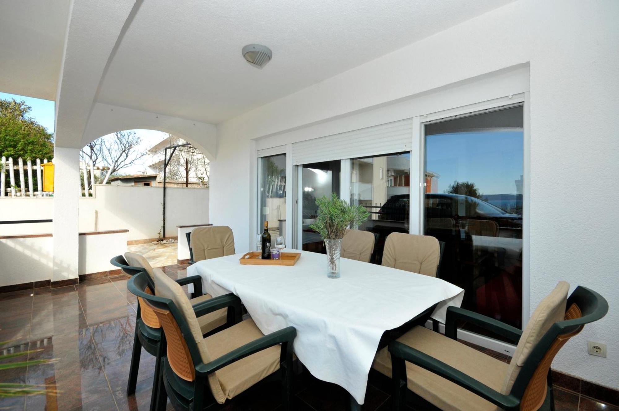 Apartmani Svalina - Seaview And 130M From Beach Trogir Luaran gambar