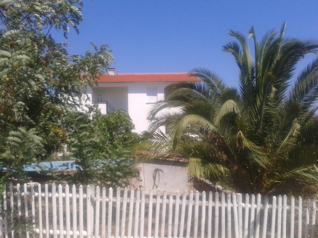 Apartmani Svalina - Seaview And 130M From Beach Trogir Luaran gambar
