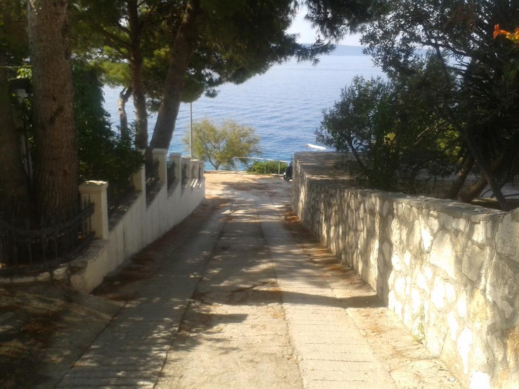 Apartmani Svalina - Seaview And 130M From Beach Trogir Luaran gambar