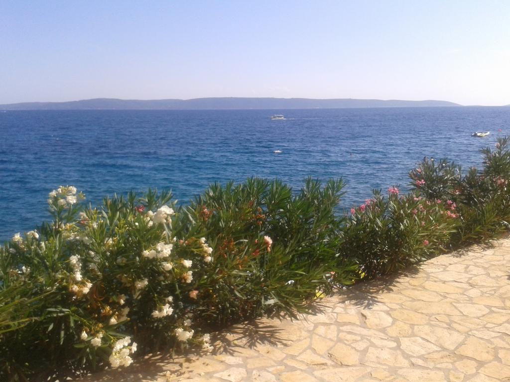 Apartmani Svalina - Seaview And 130M From Beach Trogir Luaran gambar