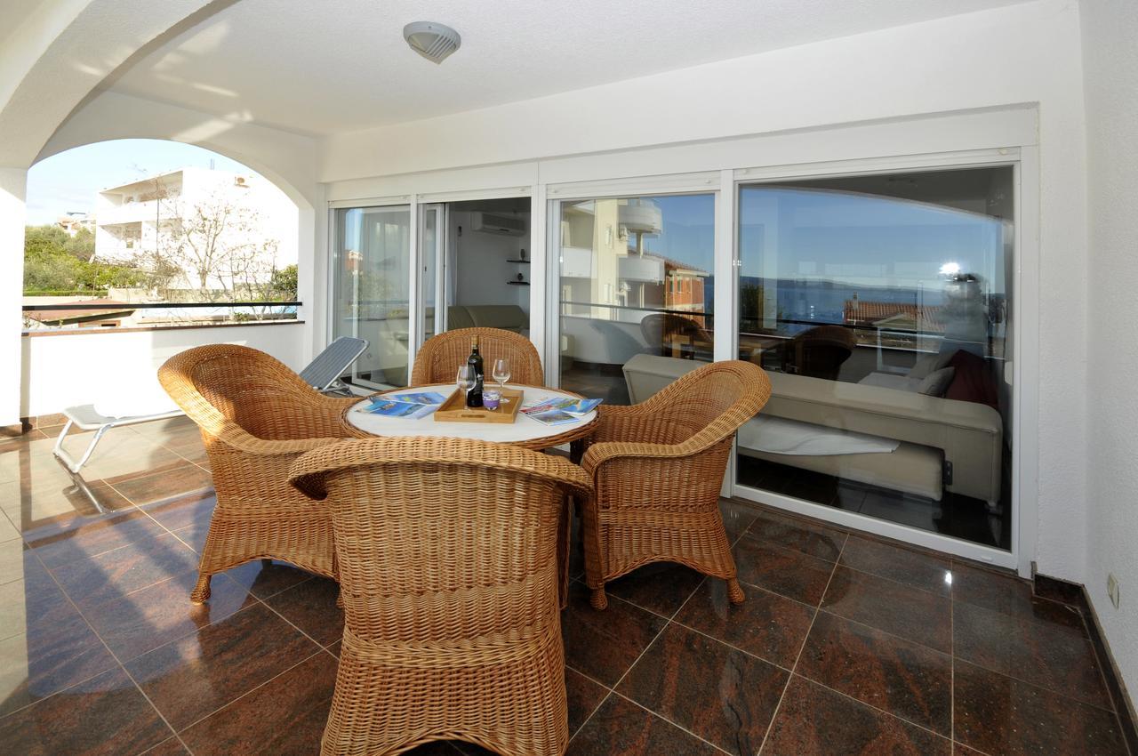 Apartmani Svalina - Seaview And 130M From Beach Trogir Luaran gambar